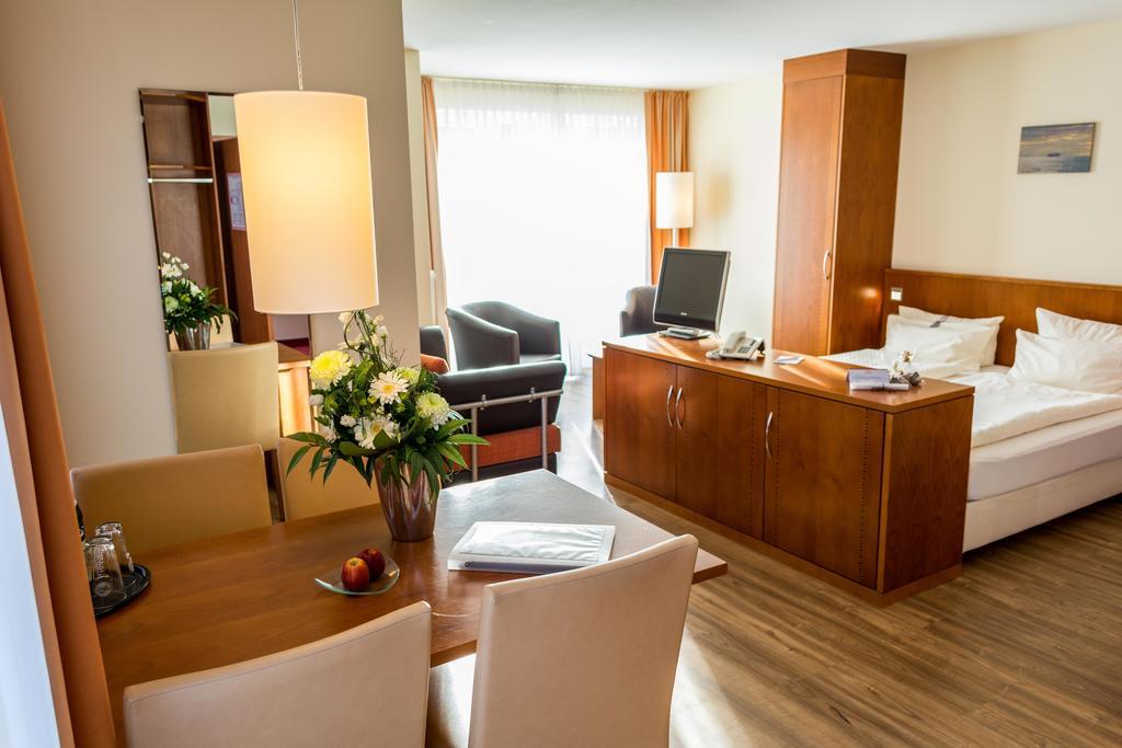 Hotel Atlantic Юст Екстер'єр фото