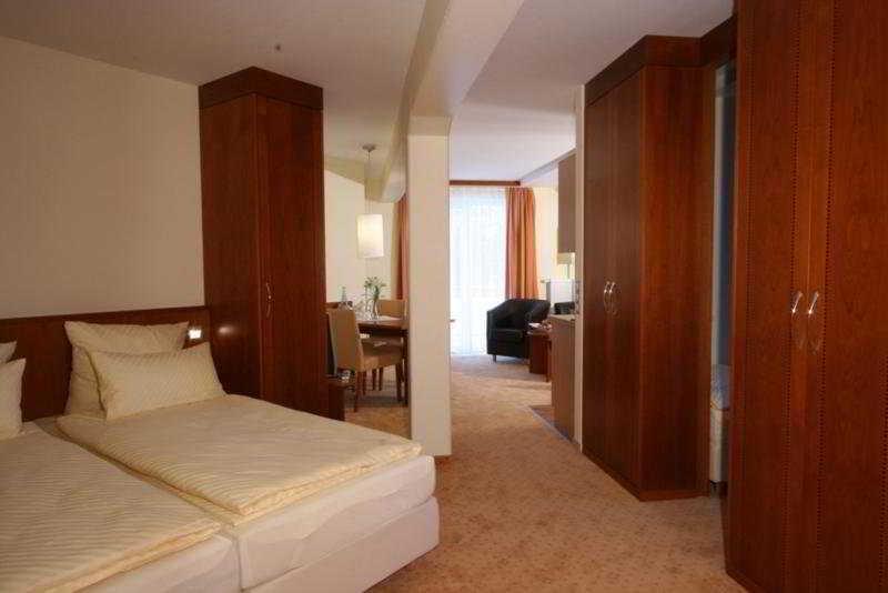 Hotel Atlantic Юст Екстер'єр фото